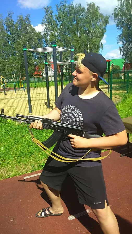Пришкольный лагерь. Даже летом вместе.